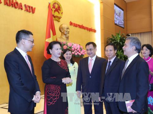 Chủ tịch Quốc hội gặp mặt Trưởng các cơ quan đại diện ngoại giao của Việt Nam ở nước ngoài